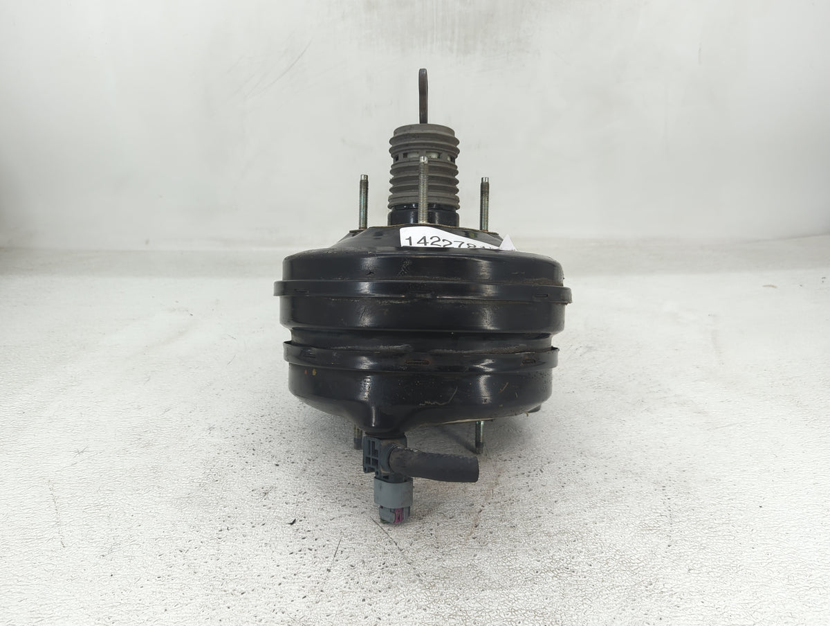 2012 Chrysler Town & Country Power Brake Booster Oem - Oemusedautoparts1.com