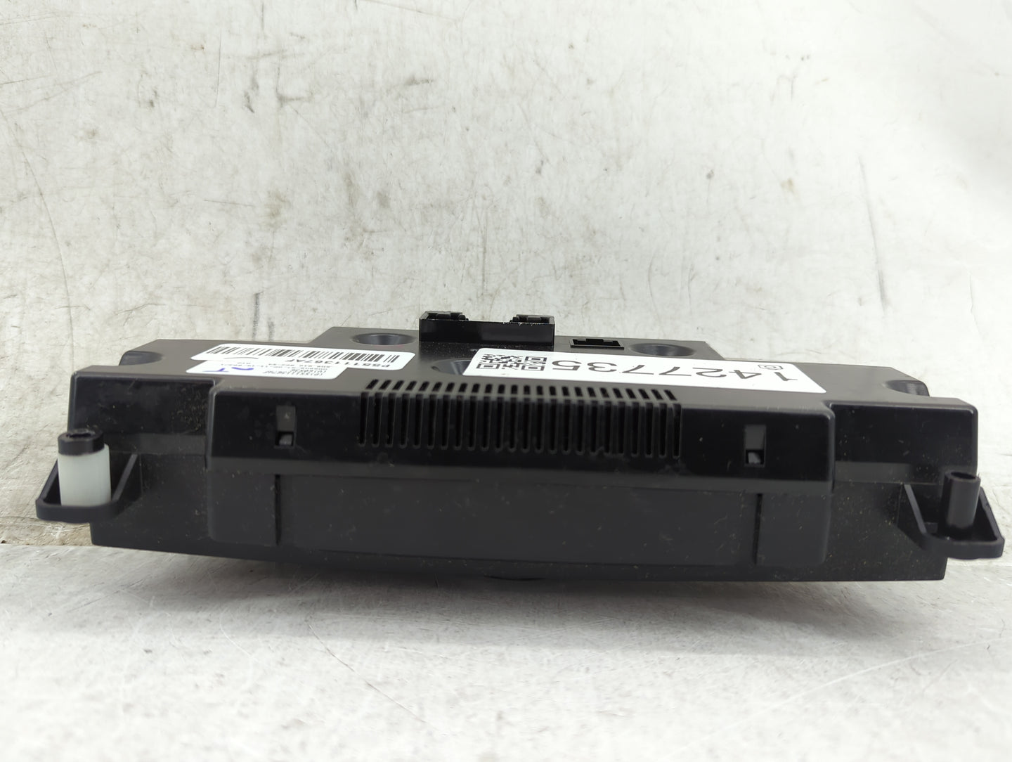 2011-2016 Chrysler Town & Country Climate Control Module Temperature AC/Heater Replacement P/N:55111367AF Fits OEM Used Auto