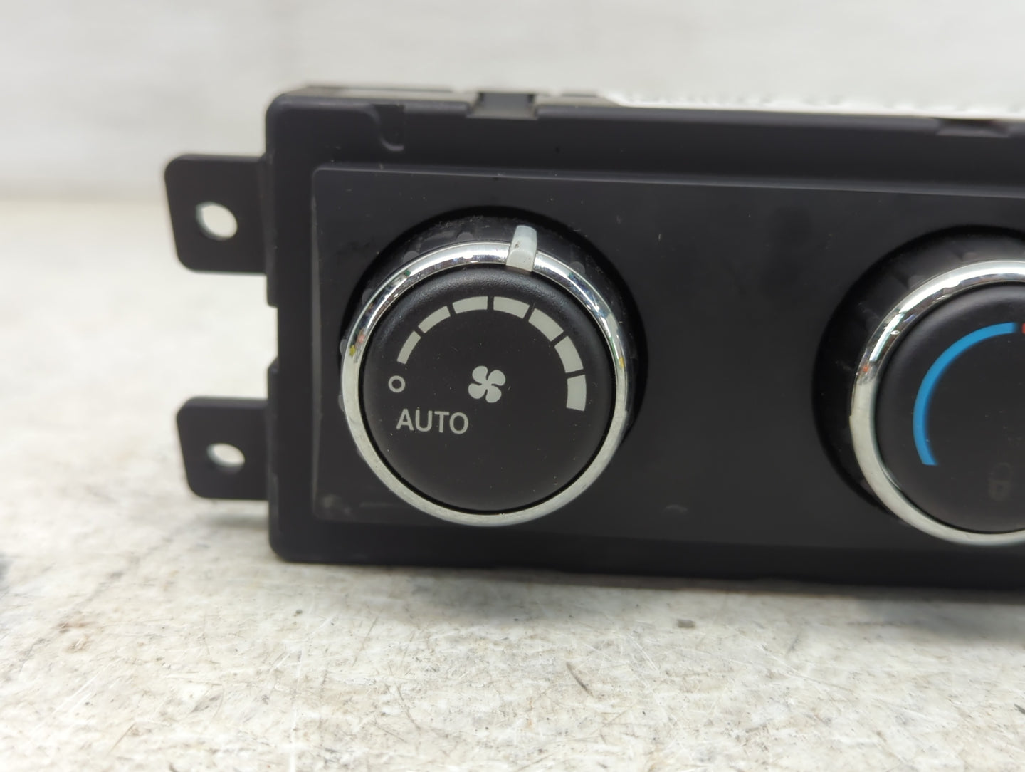 2012-2016 Chrysler Town & Country Climate Control Module Temperature AC/Heater Replacement P/N:55111313AB Fits OEM Used Auto
