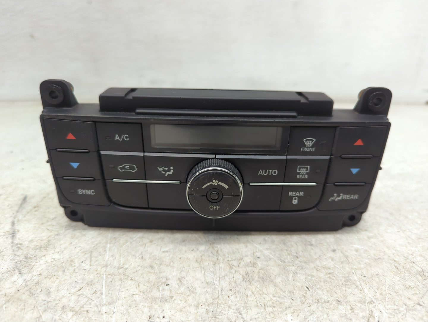 2011-2016 Chrysler Town & Country Climate Control Module Temperature AC/Heater Replacement P/N:P55111236AF Fits OEM Used Aut