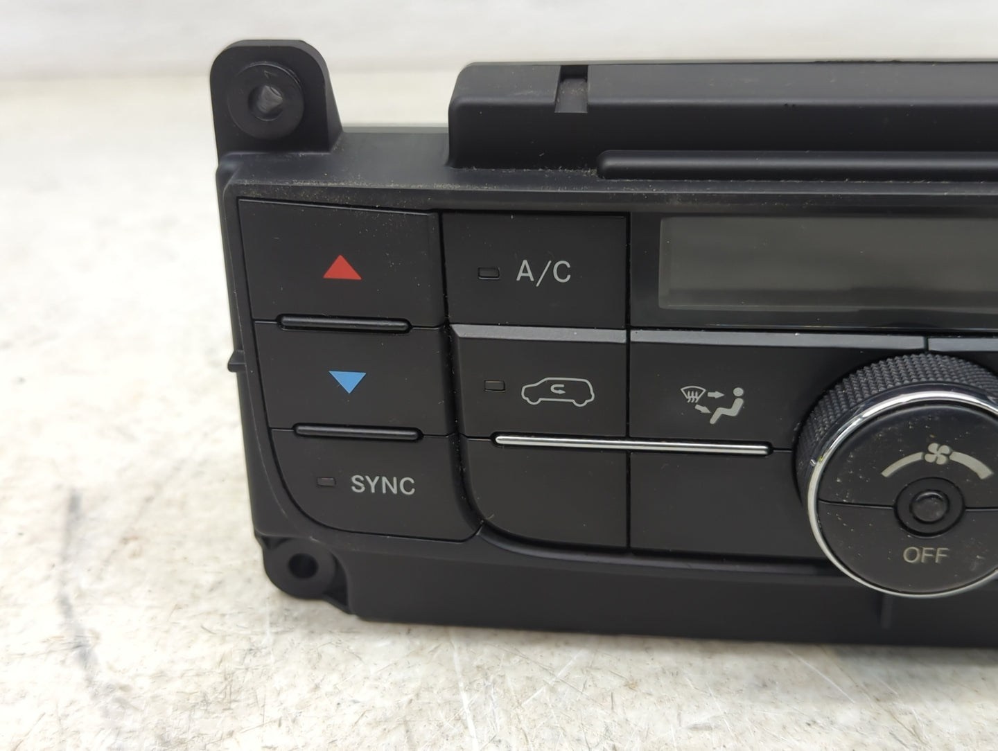 2011-2016 Chrysler Town & Country Climate Control Module Temperature AC/Heater Replacement P/N:P55111236AF Fits OEM Used Aut