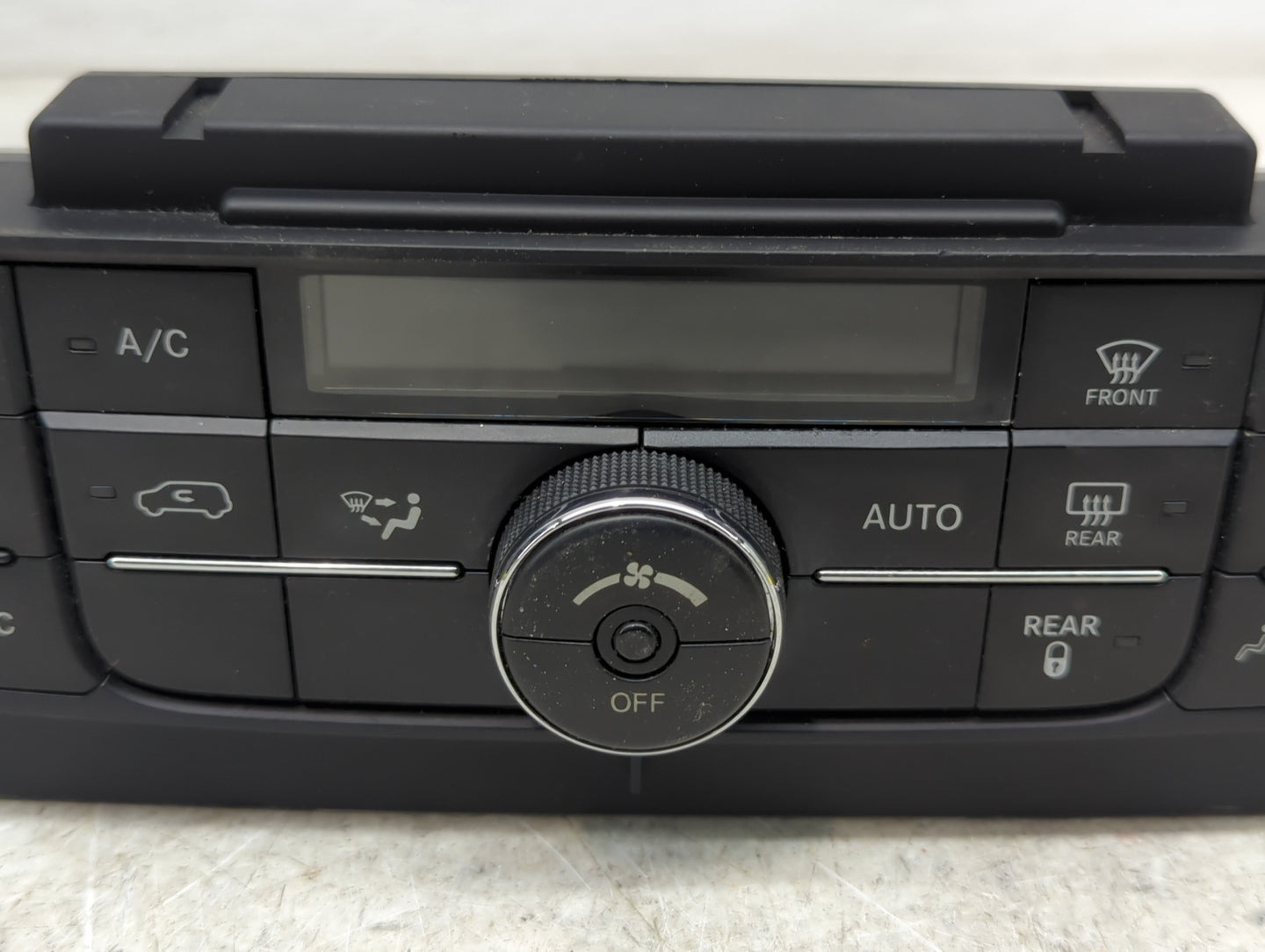 2011-2016 Chrysler Town & Country Climate Control Module Temperature AC/Heater Replacement P/N:P55111236AF Fits OEM Used Aut