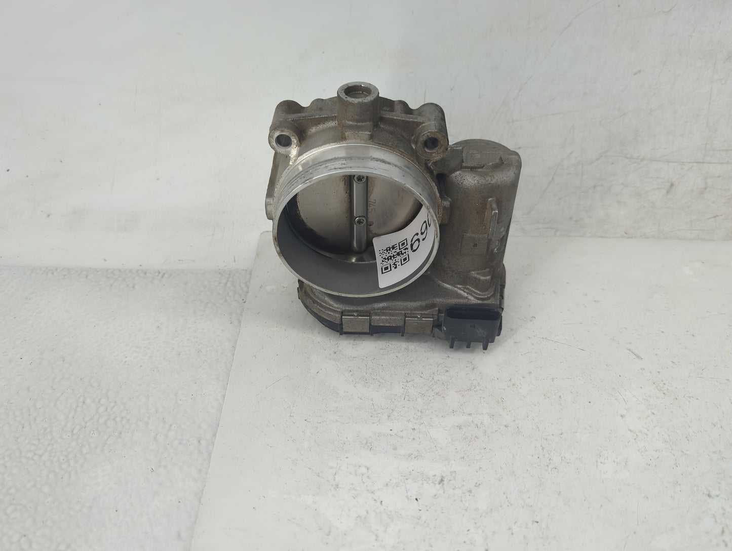 2011-2016 Chrysler Town & Country Throttle Body P/N:05184349AC Fits OEM Used Auto Parts - Oemusedautoparts1.com