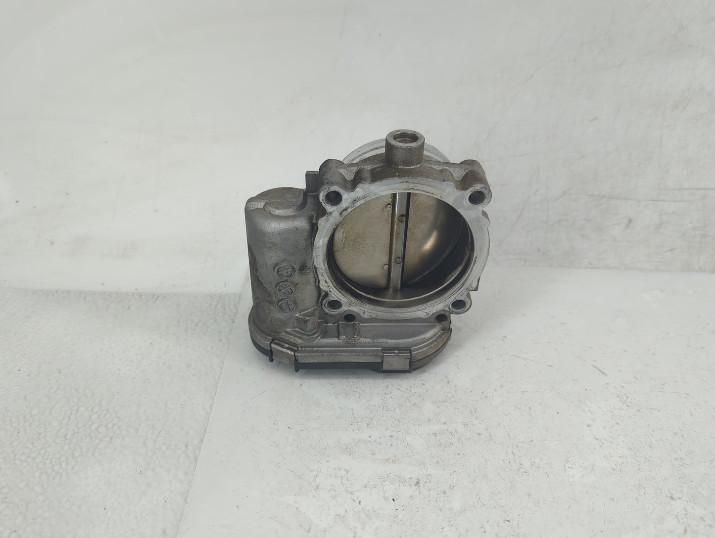 2011-2016 Chrysler Town & Country Throttle Body P/N:05184349AC Fits OEM Used Auto Parts - Oemusedautoparts1.com