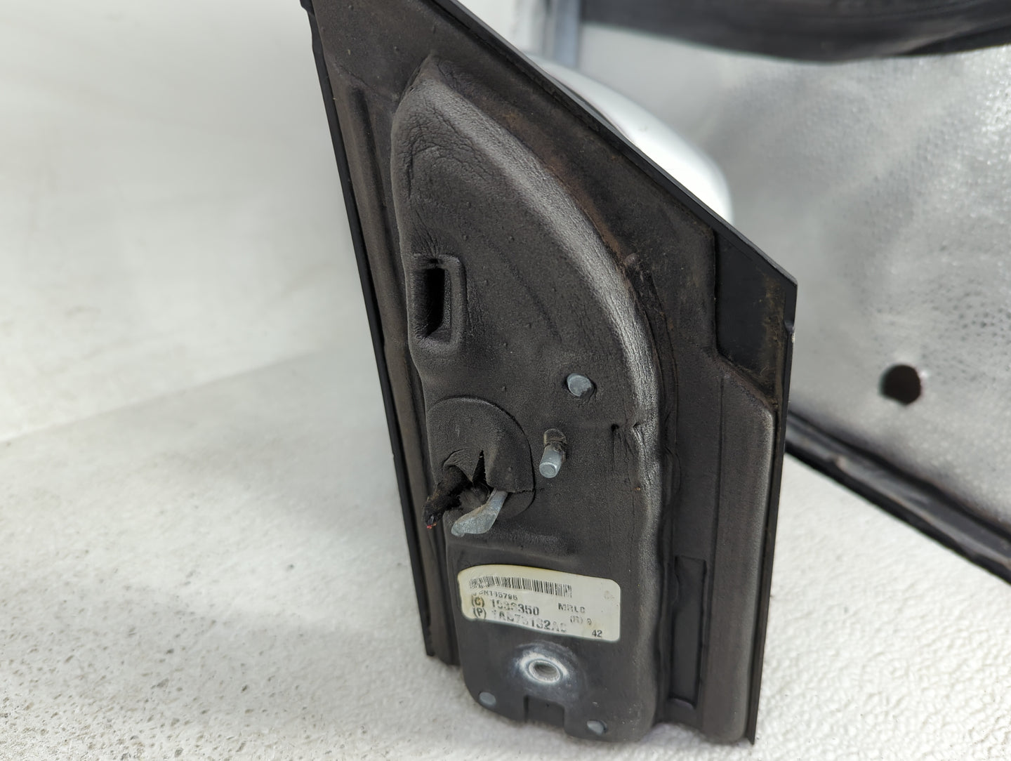 2011-2016 Chrysler Town & Country Driver Side View Mirror - Left Door Mirror OEM Used - Oemusedautoparts1.com
