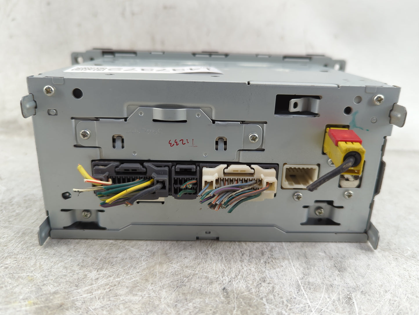 2012-2016 Chrysler Town & Country Radio AM FM Cd Player Receiver Replacement P/N:P05091201AC Fits OEM Used Auto Parts - Oemu
