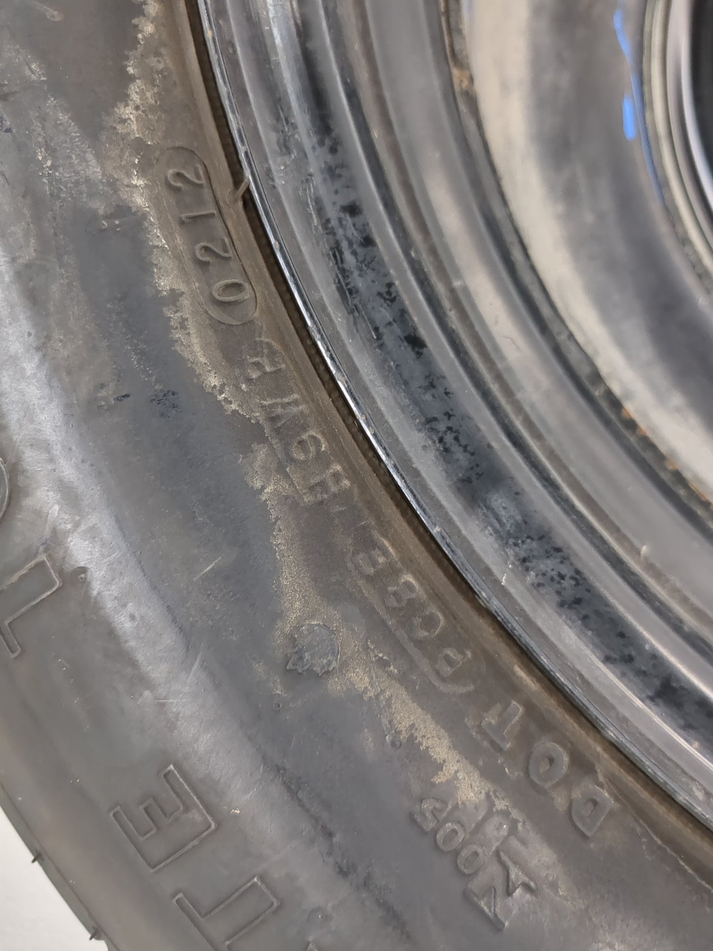2012 Chrysler Town & Country Spare Donut Tire Wheel Rim Oem - Oemusedautoparts1.com