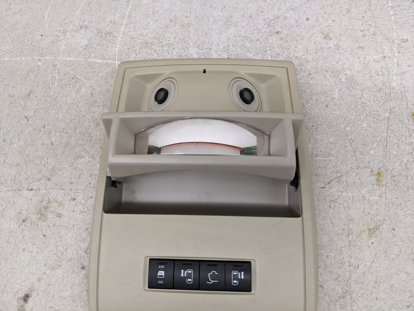 2012 Chrysler Town & Country Overhead Roof Console Beige - Oemusedautoparts1.com
