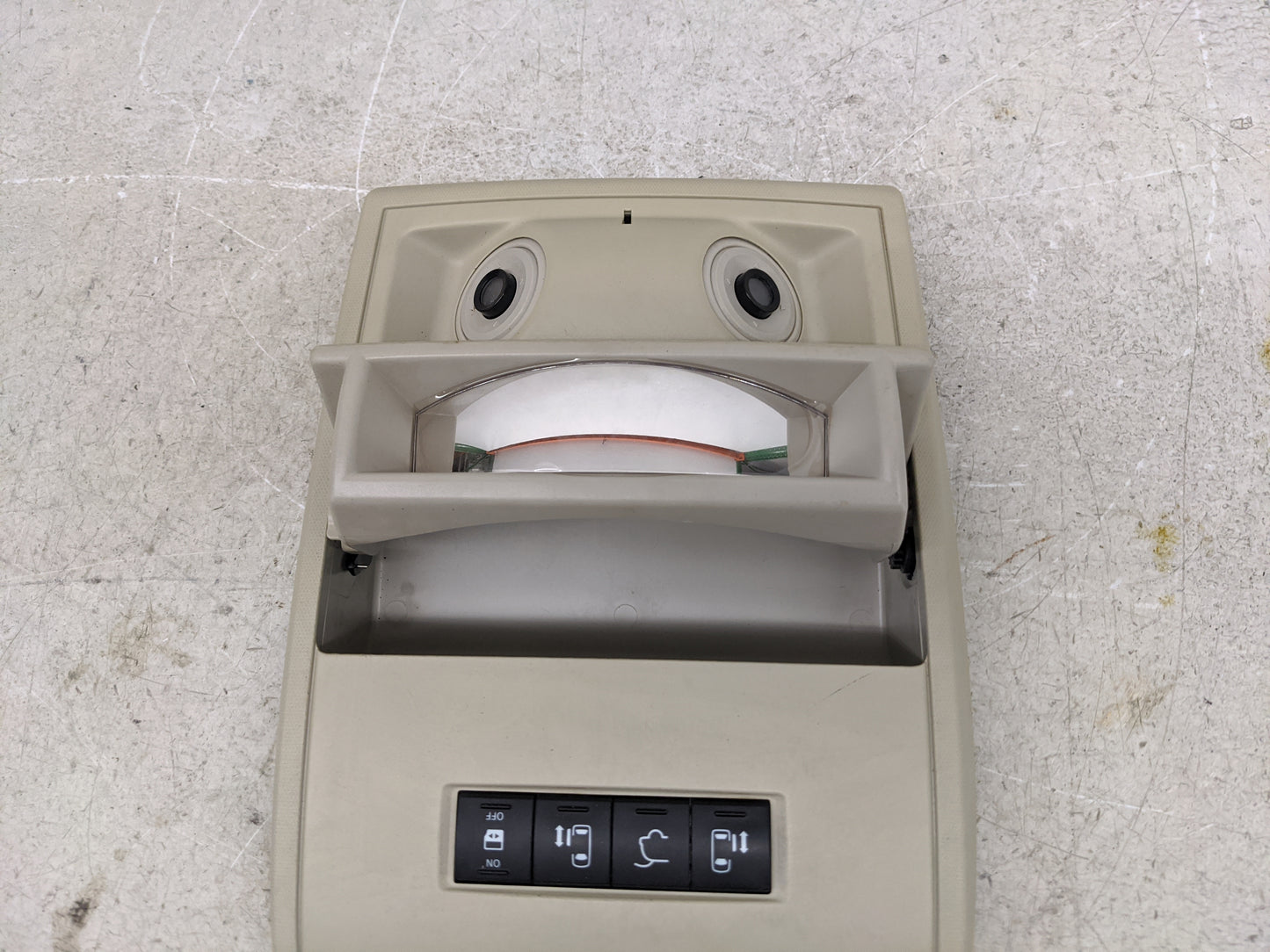 2012 Chrysler Town & Country Overhead Roof Console Beige - Oemusedautoparts1.com