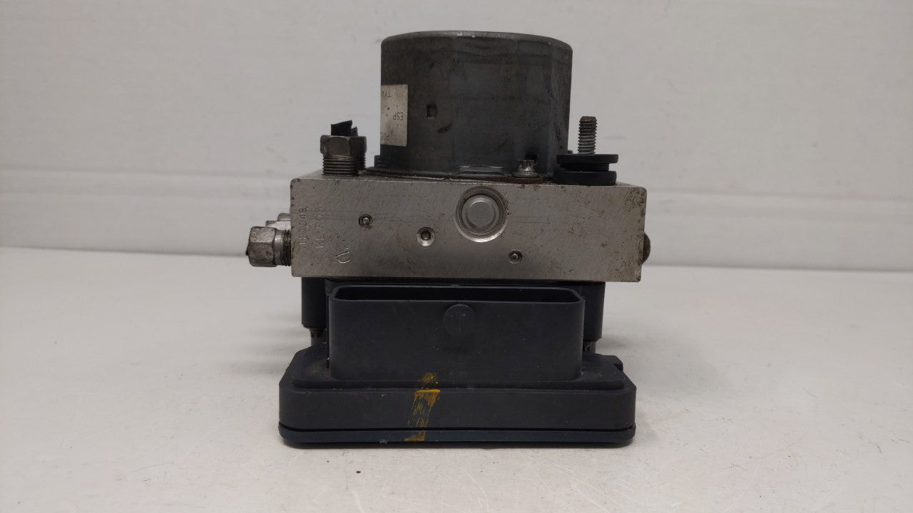 2012 Chrysler Town & Country ABS Pump Control Module Replacement P/N:P05154911AE P05154911AG Fits OEM Used Auto Parts - Oemu