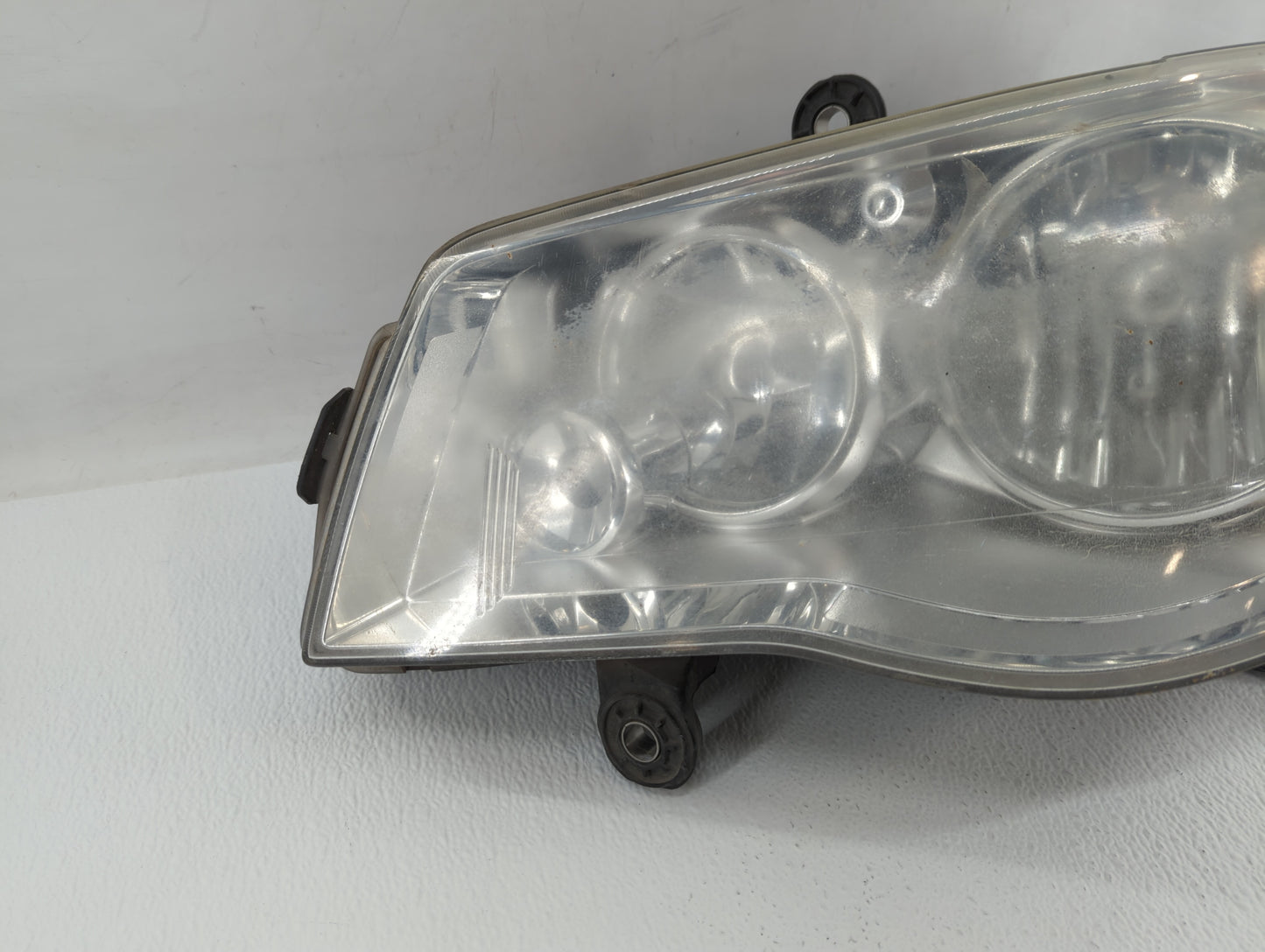 2012 Chrysler Town & Country Driver Left Oem Head Light Headlight Lamp - Oemusedautoparts1.com