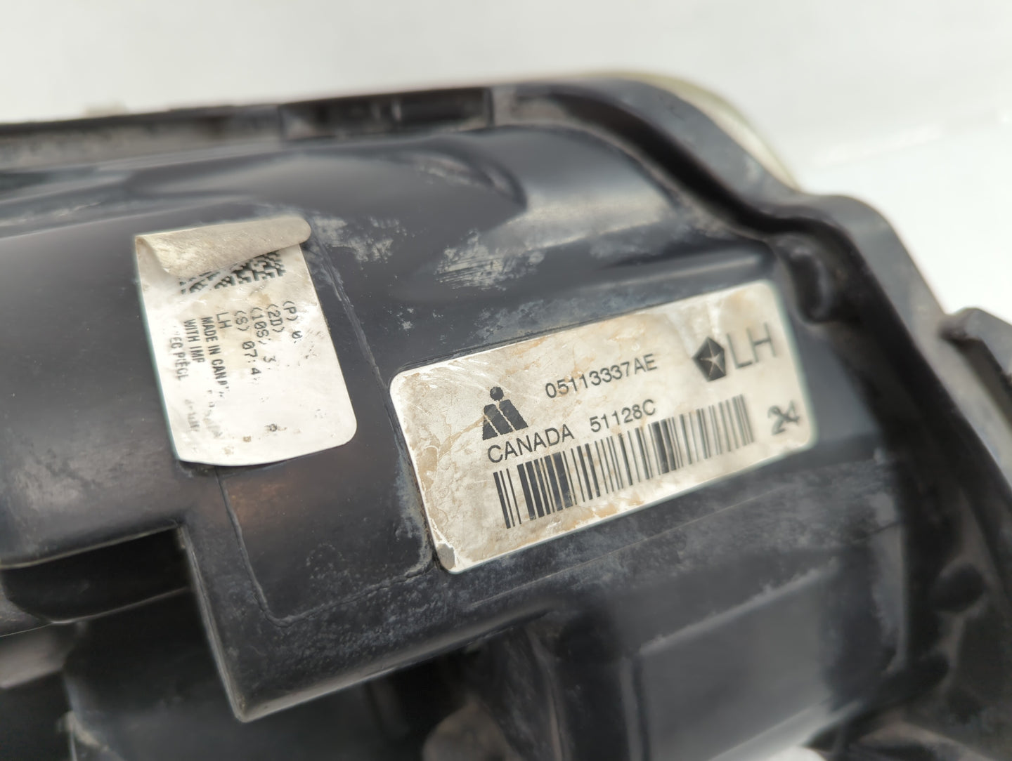 2012 Chrysler Town & Country Driver Left Oem Head Light Headlight Lamp - Oemusedautoparts1.com