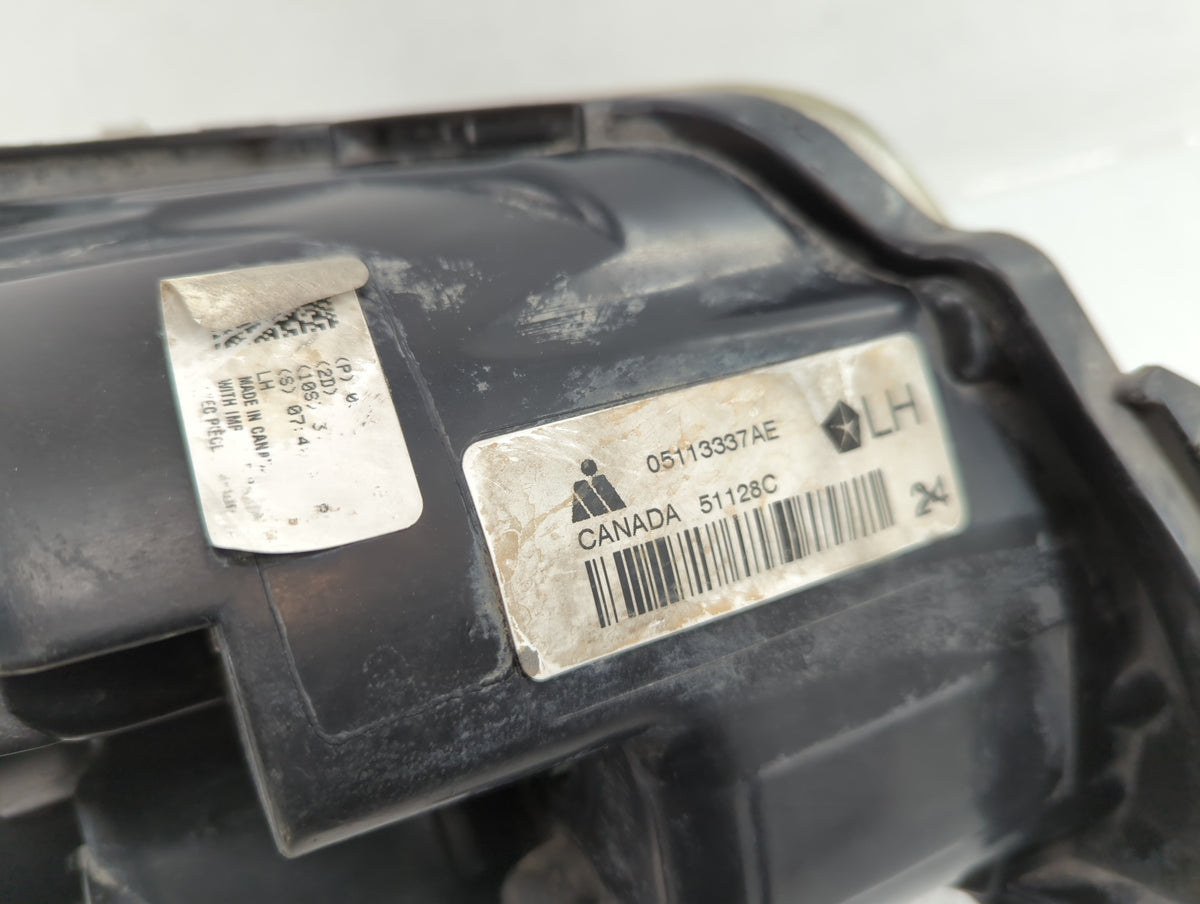 2008 Chrysler Town & Country Driver Left Oem Head Light Headlight Lamp 319682 - Oemusedautoparts1.com