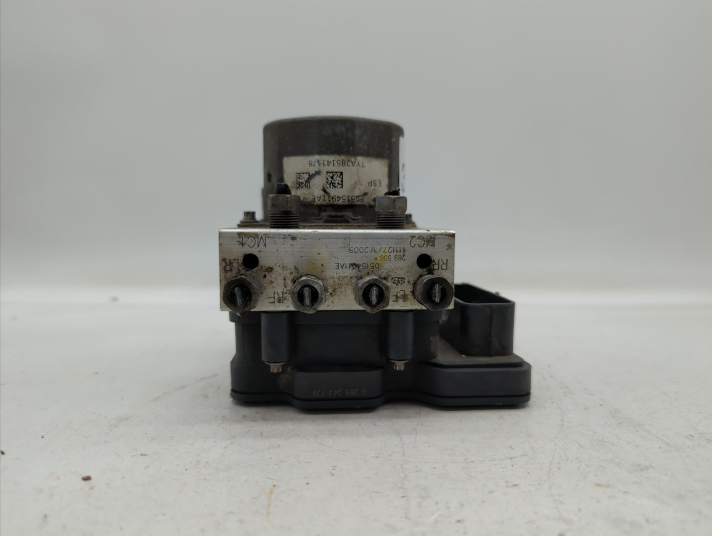 2012 Chrysler Town & Country ABS Pump Control Module Replacement P/N:P05154911AE P05154911AG Fits OEM Used Auto Parts - Oemu
