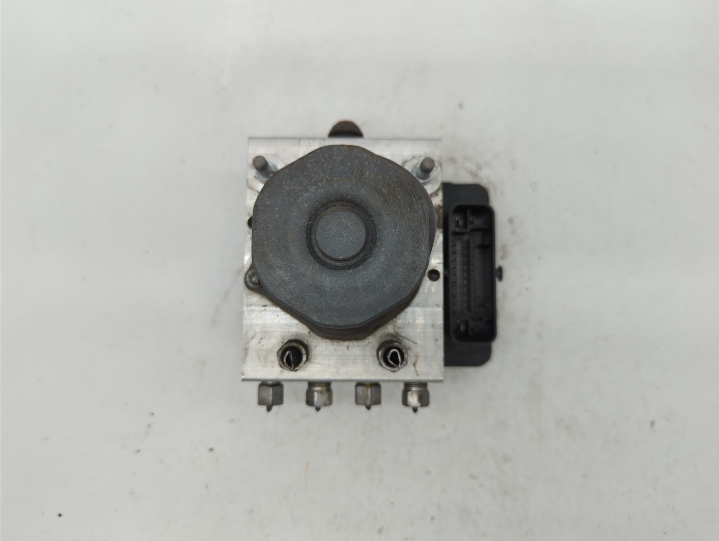 2012 Chrysler Town & Country ABS Pump Control Module Replacement P/N:P05154911AE P05154911AG Fits OEM Used Auto Parts - Oemu