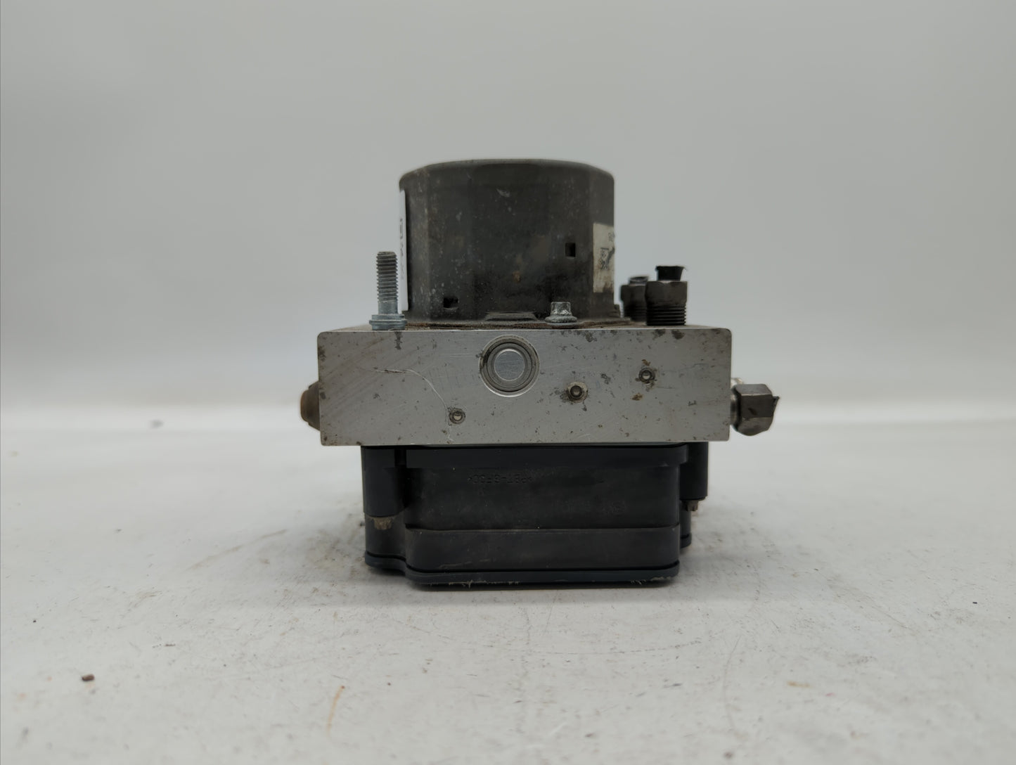 2012 Chrysler Town & Country ABS Pump Control Module Replacement P/N:P05154911AE P05154911AG Fits OEM Used Auto Parts - Oemu