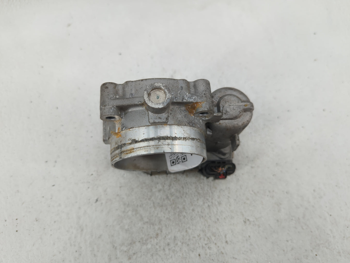 2011-2016 Chrysler Town & Country Throttle Body P/N:05184349AE 05184349AC Fits OEM Used Auto Parts - Oemusedautoparts1.com