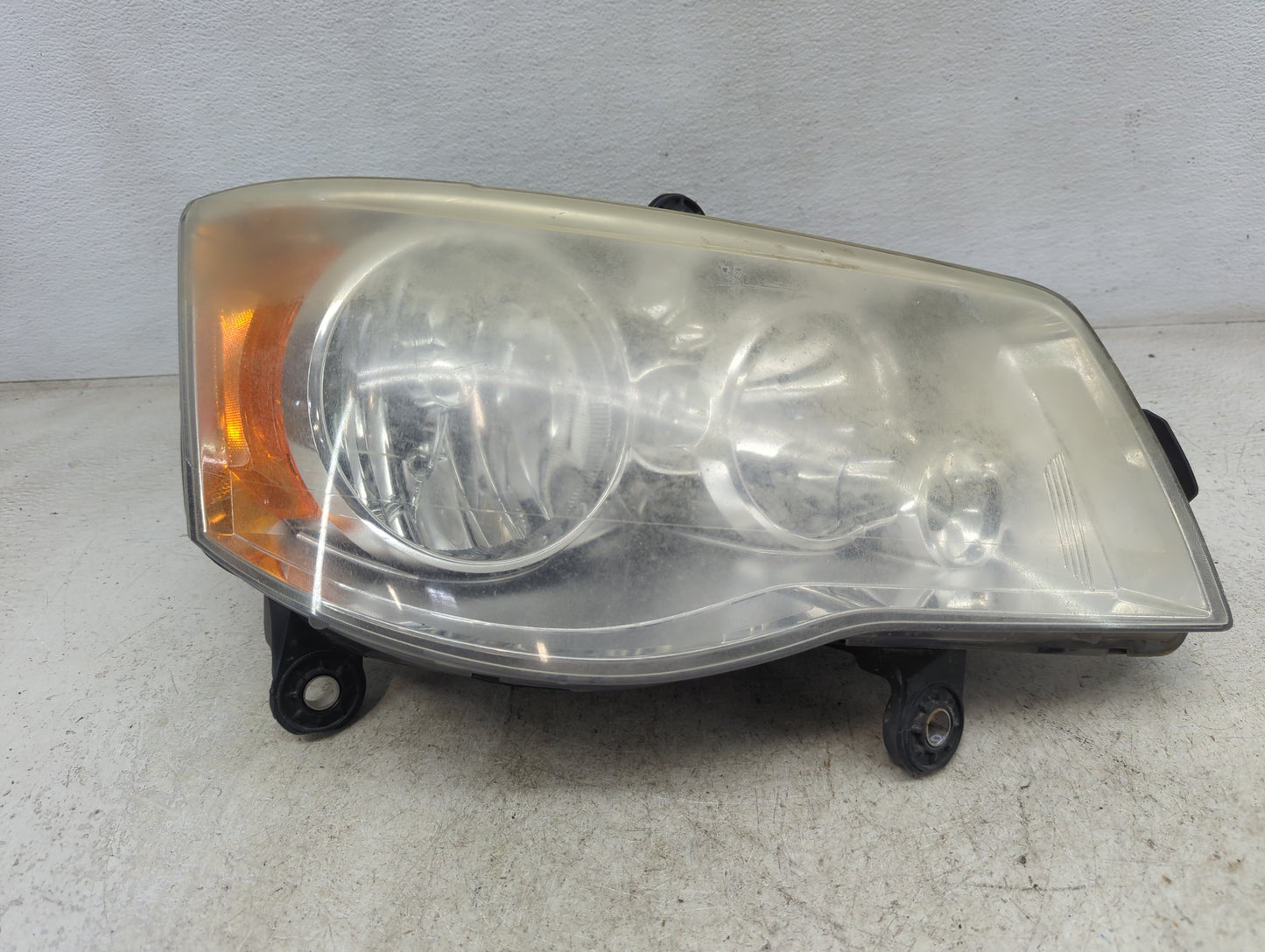Head Lights 2012 CHRYSLER TOWN & COUNTRY - Oemusedautoparts1.com