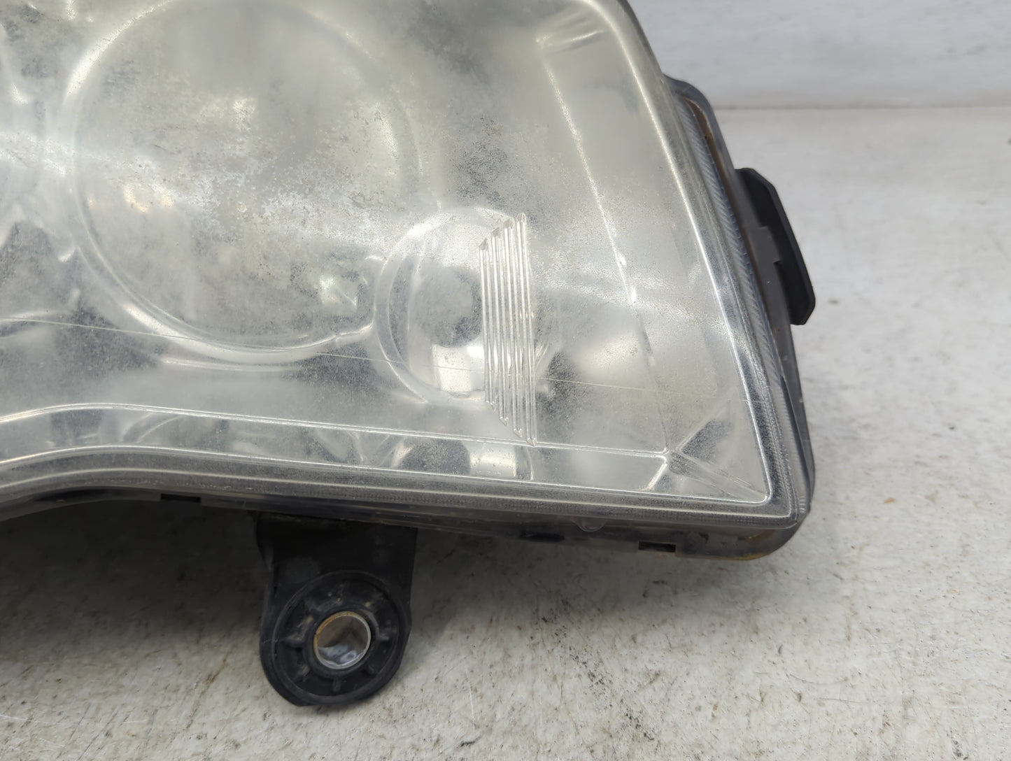 Head Lights 2012 CHRYSLER TOWN & COUNTRY - Oemusedautoparts1.com