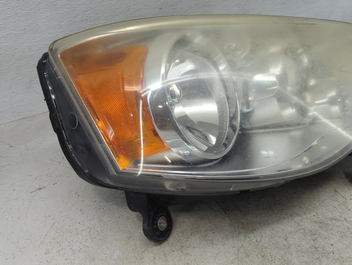 Head Lights 2012 CHRYSLER TOWN & COUNTRY - Oemusedautoparts1.com