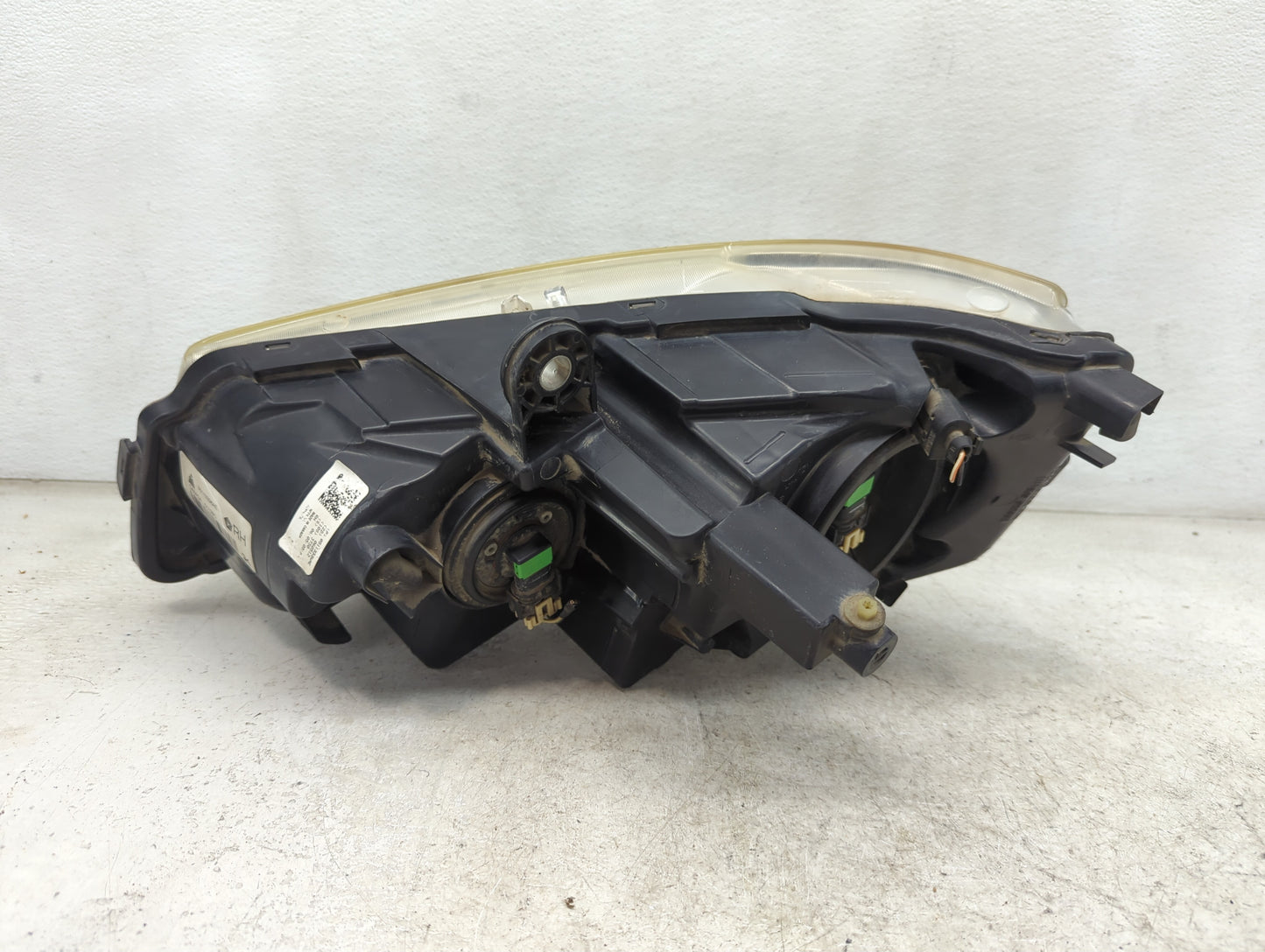 Head Lights 2012 CHRYSLER TOWN & COUNTRY - Oemusedautoparts1.com