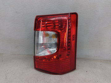2011-2016 Chrysler Town & Country Tail Light Assembly Passenger Right OEM P/N:05182530AE 05182532AE Fits OEM Used Auto Parts
