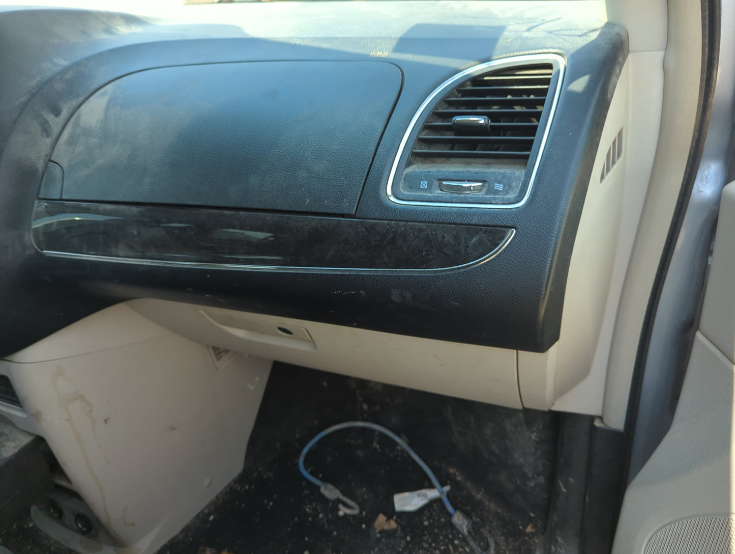 Misc. 2012 CHRYSLER TOWN & COUNTRY - Oemusedautoparts1.com