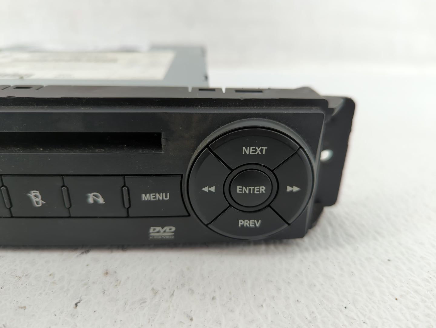 2008-2016 Chrysler Town & Country Am Fm Cd Player Radio Receiver - Oemusedautoparts1.com