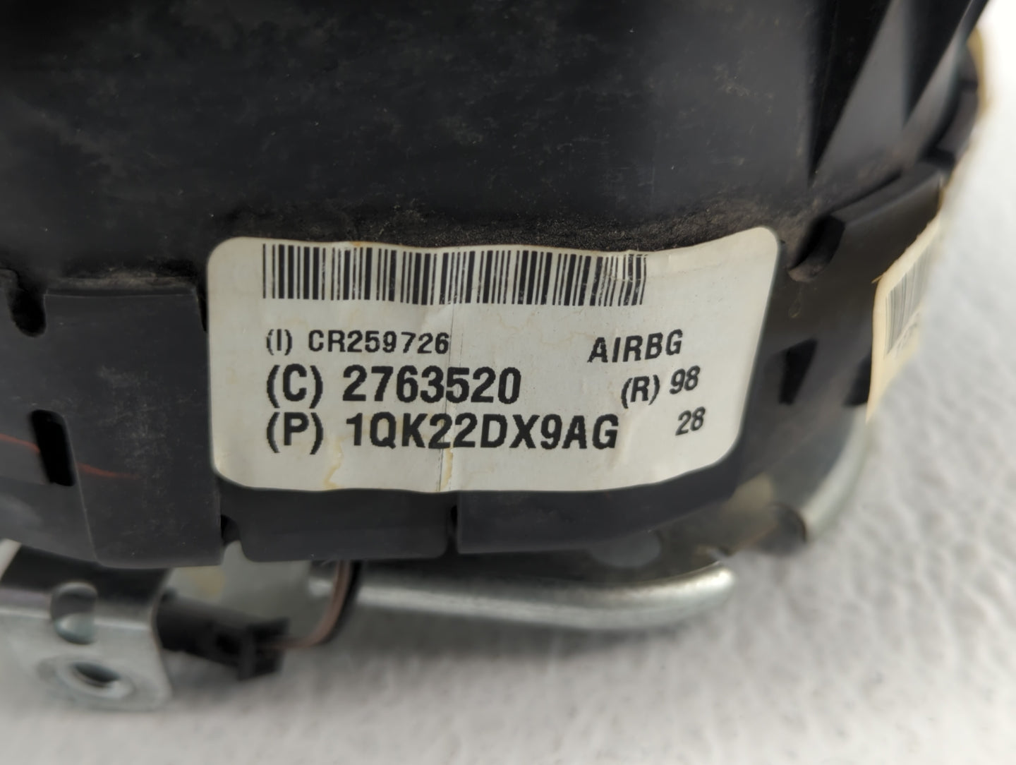 2011-2012 Chrysler Town & Country Air Bag Driver Left Steering Wheel Mounted P/N:1QK22DX9AG Fits Fits 2011 2012 OEM Used Aut