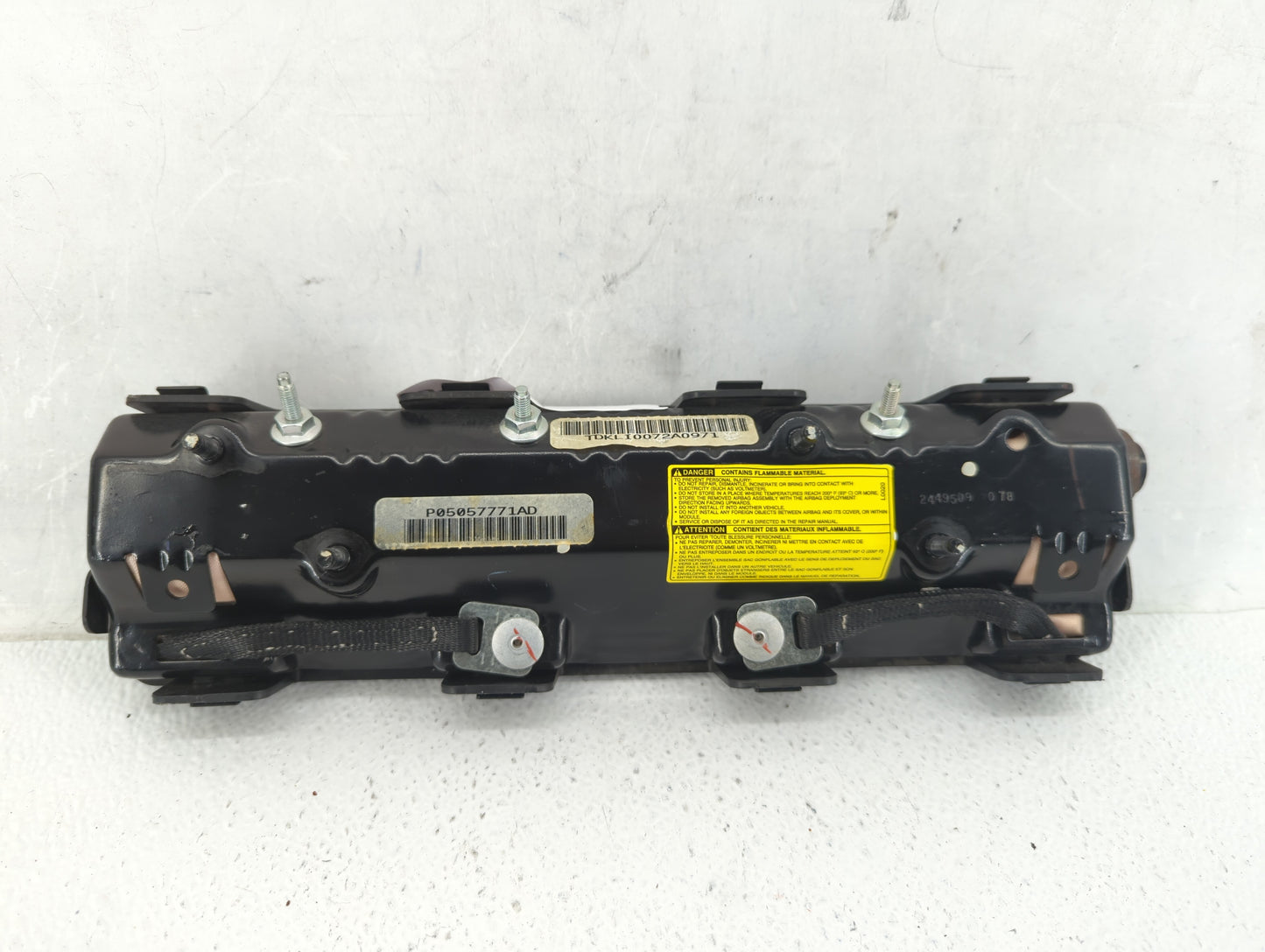 2011-2012 Chrysler Town & Country Air Bag Passenger Right Dashboard Oem - Oemusedautoparts1.com