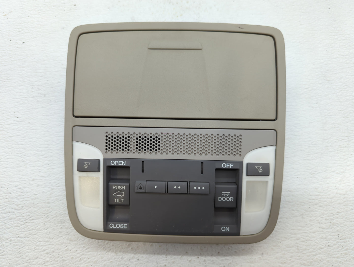 2012 Chrysler Town & Country Overhead Roof Console - Oemusedautoparts1.com