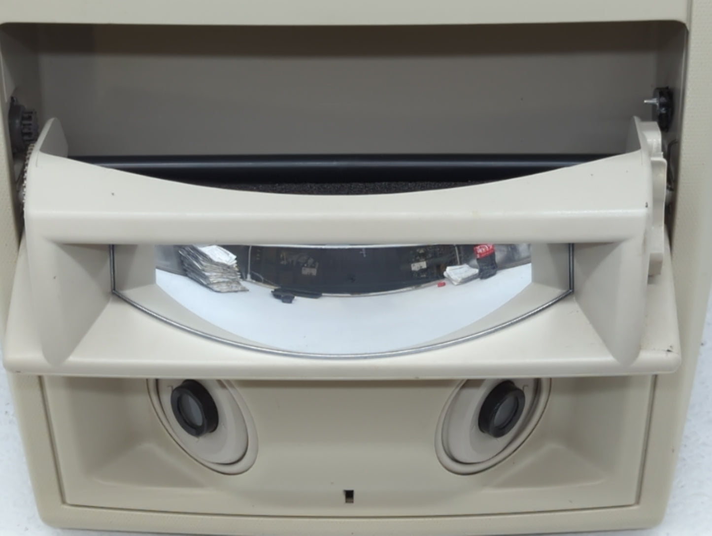 2012 Chrysler Town & Country Overhead Roof Console - Oemusedautoparts1.com