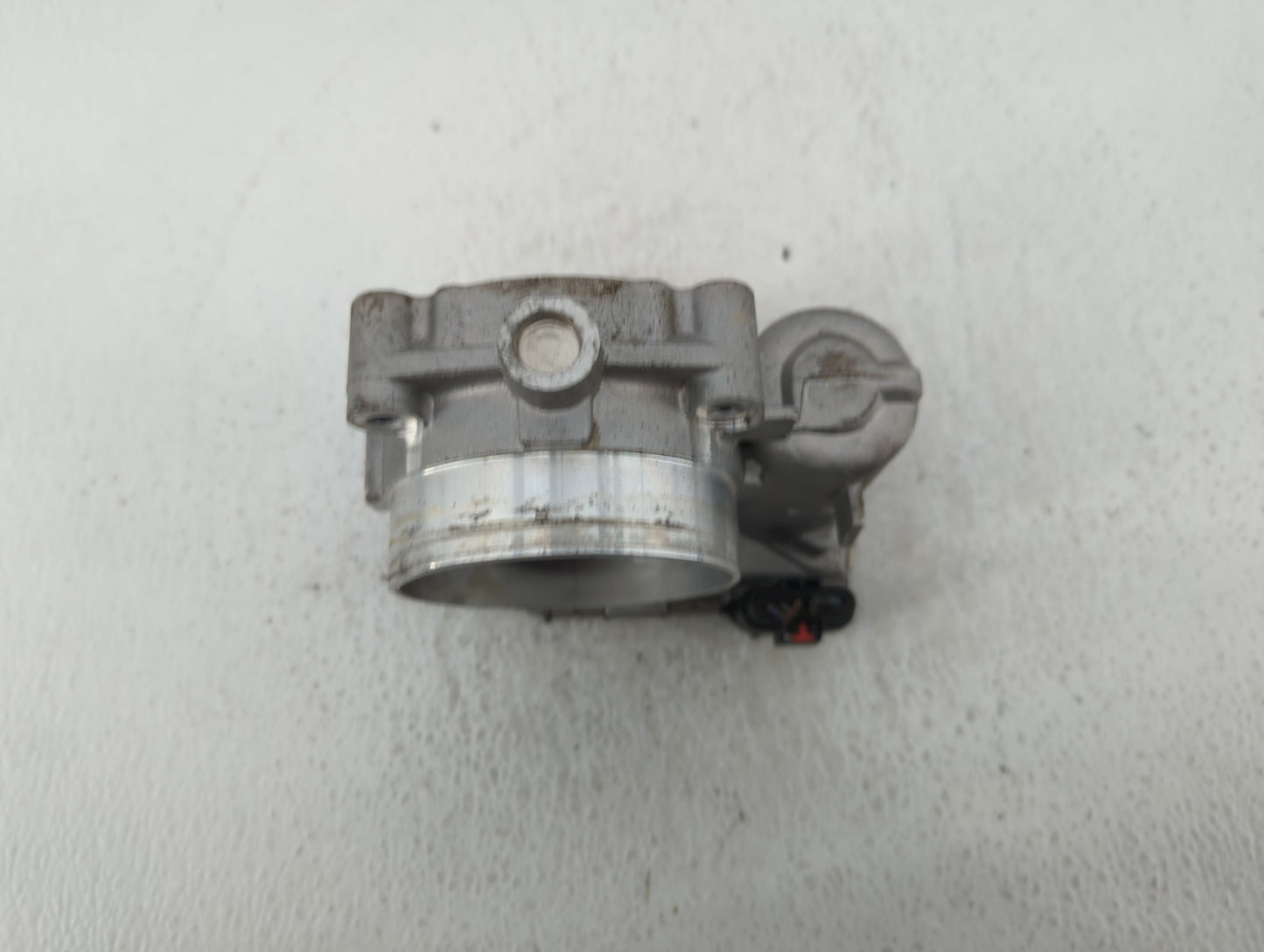 2011-2016 Chrysler Town & Country Throttle Body P/N:05184349AC Fits OEM Used Auto Parts - Oemusedautoparts1.com