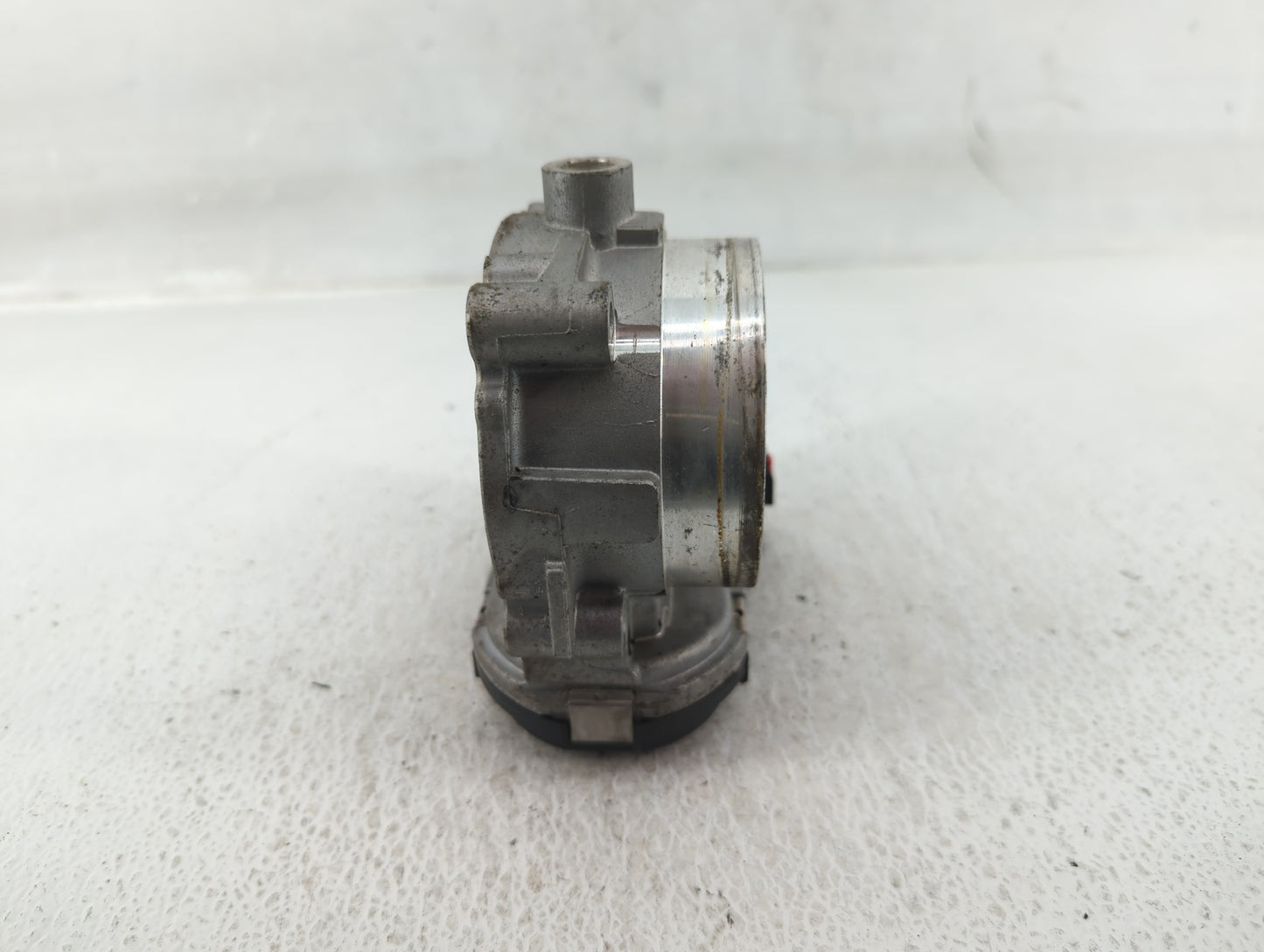 2011-2016 Chrysler Town & Country Throttle Body P/N:05184349AC Fits OEM Used Auto Parts - Oemusedautoparts1.com