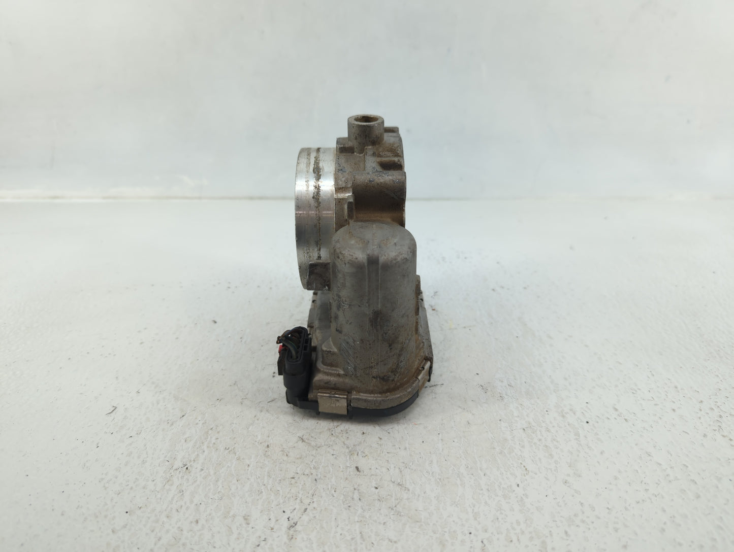 2011-2016 Chrysler Town & Country Throttle Body P/N:05184749AC Fits OEM Used Auto Parts - Oemusedautoparts1.com