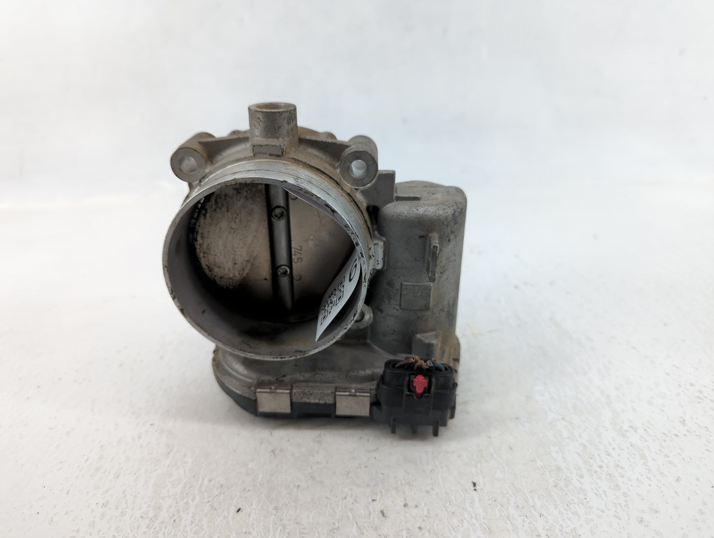 2011-2016 Chrysler Town & Country Throttle Body P/N:05184349AC Fits OEM Used Auto Parts - Oemusedautoparts1.com