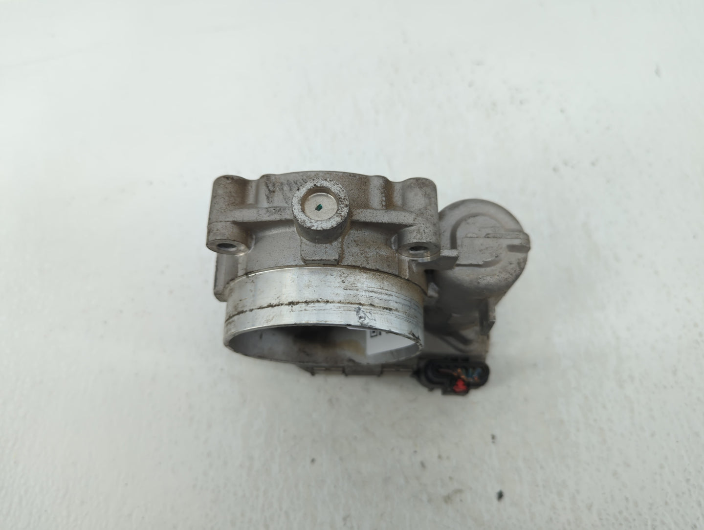 2011-2016 Chrysler Town & Country Throttle Body P/N:05184349AC Fits OEM Used Auto Parts - Oemusedautoparts1.com