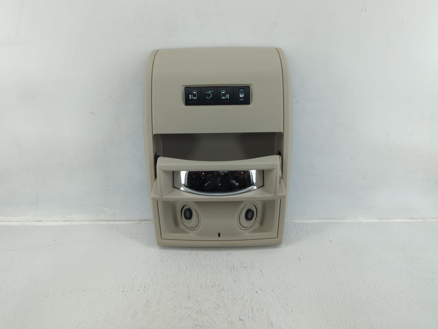 2012 Chrysler Town & Country Overhead Roof Console - Oemusedautoparts1.com