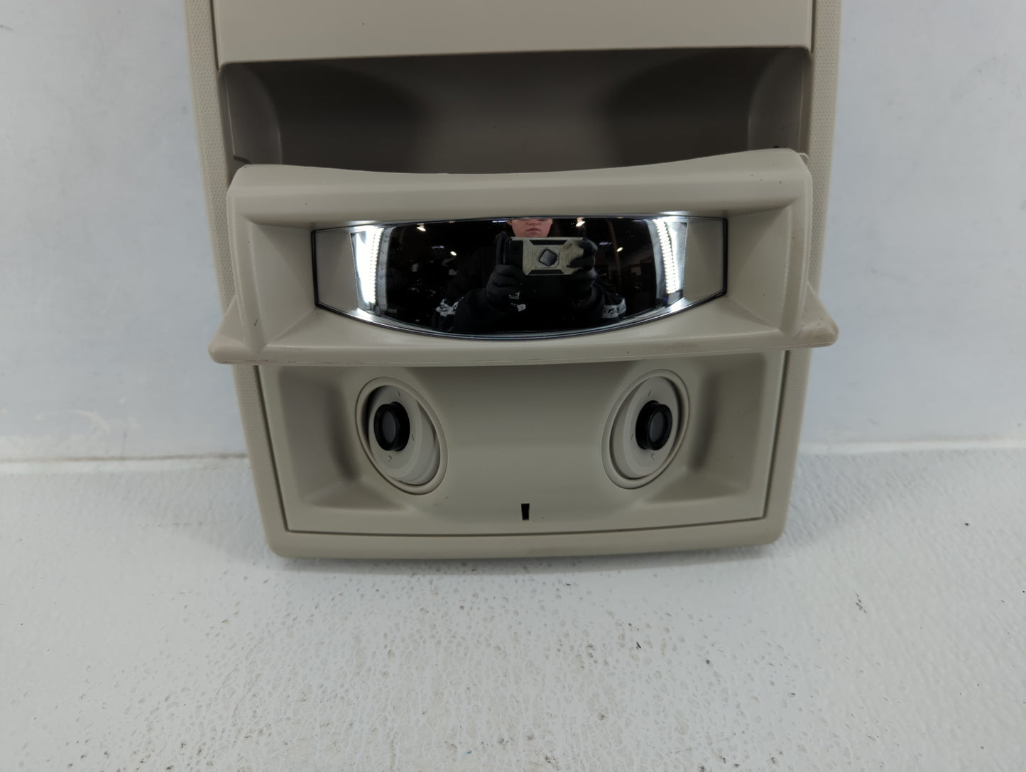 2012 Chrysler Town & Country Overhead Roof Console - Oemusedautoparts1.com