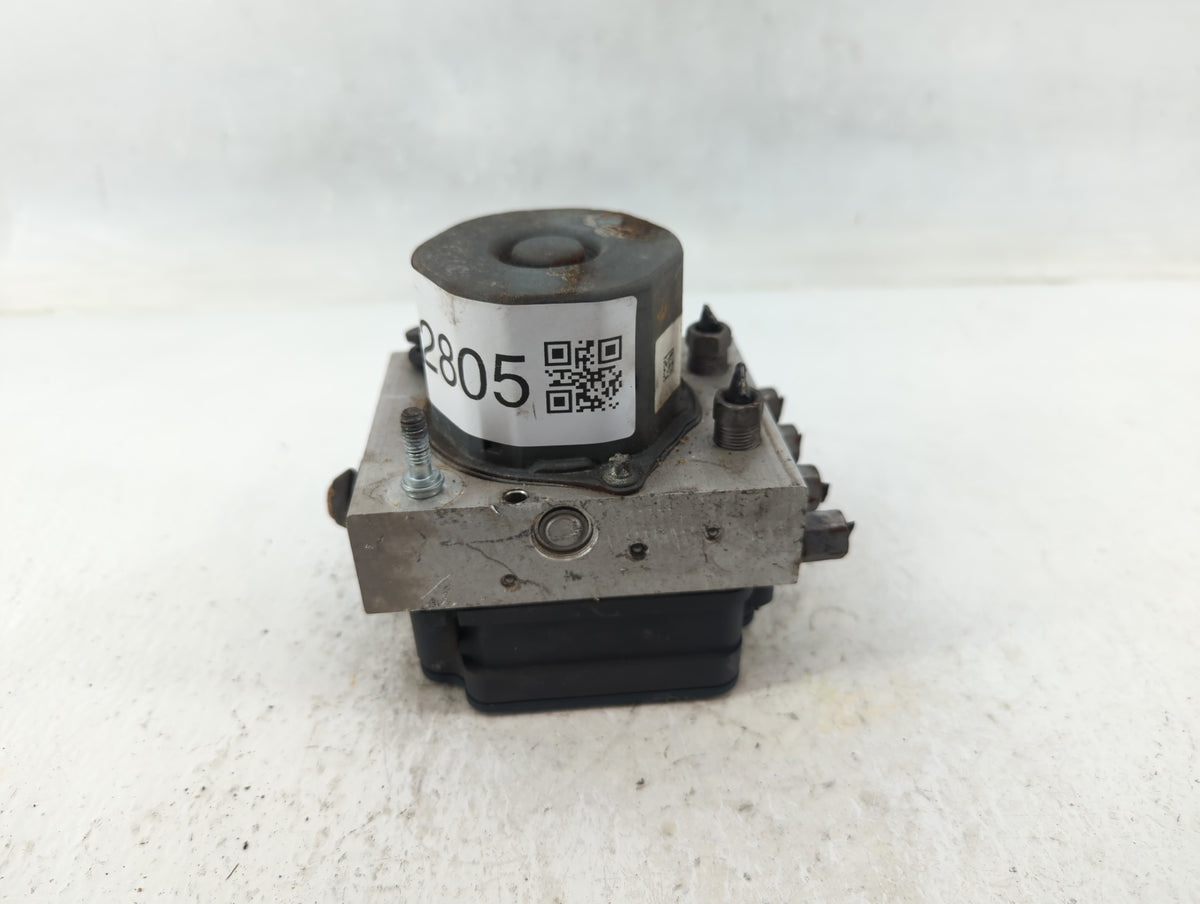 2012 Chrysler Town & Country Anti-Lock Brake ABS Pump Module Actuator OEM P/N:P05154911AE Fits OEM Used Auto Parts - Oemused