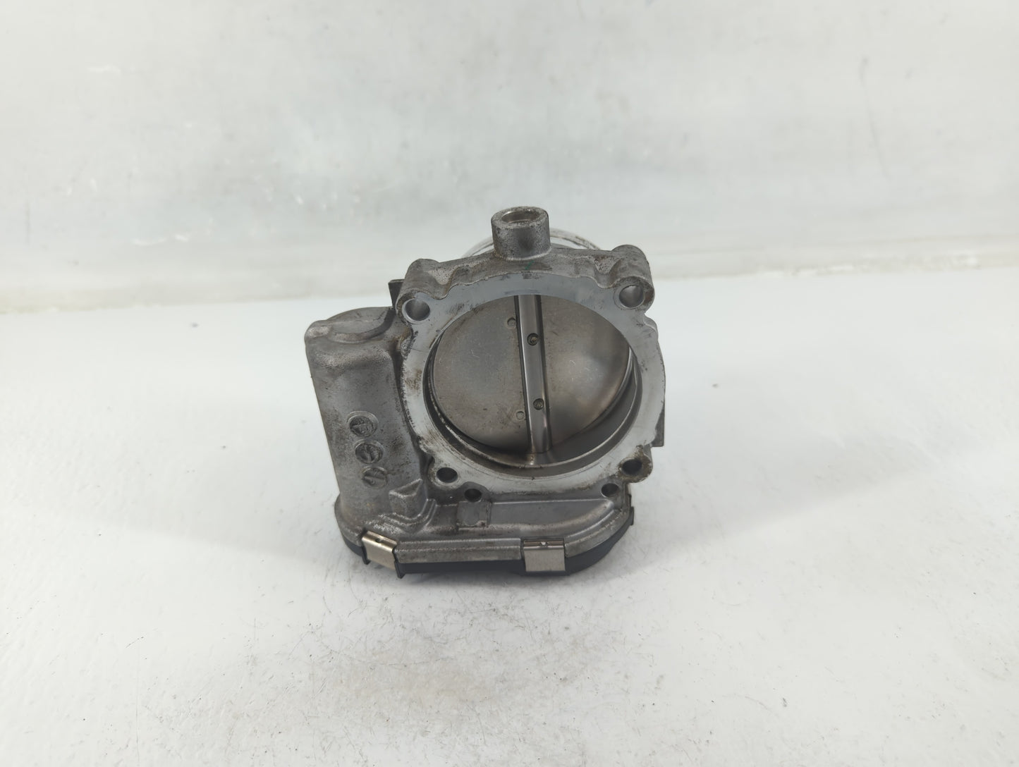 2011-2016 Chrysler Town & Country Throttle Body P/N:0 280 750 570 05184349AC Fits OEM Used Auto Parts - Oemusedautoparts1.co