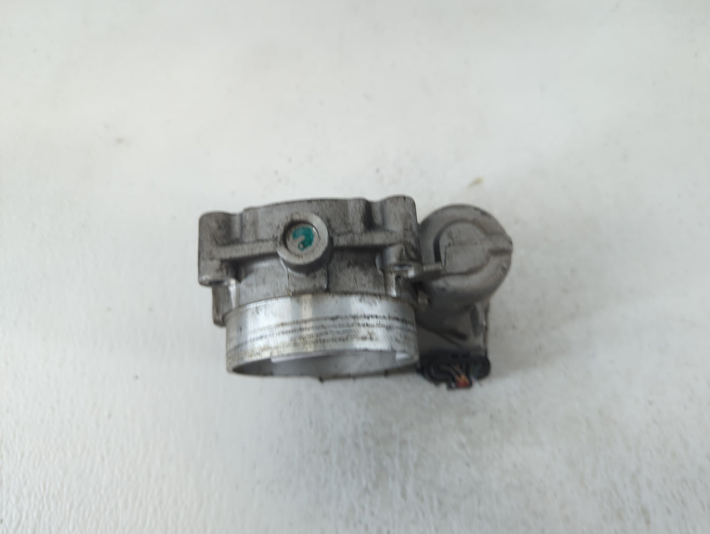 2011-2016 Chrysler Town & Country Throttle Body P/N:0 280 750 570 05184349AC Fits OEM Used Auto Parts - Oemusedautoparts1.co