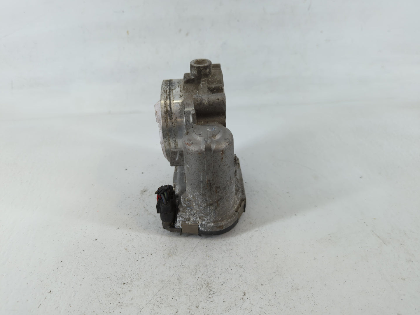 2011-2016 Chrysler Town & Country Throttle Body P/N:0 280 750 570 05184349AC Fits OEM Used Auto Parts - Oemusedautoparts1.co