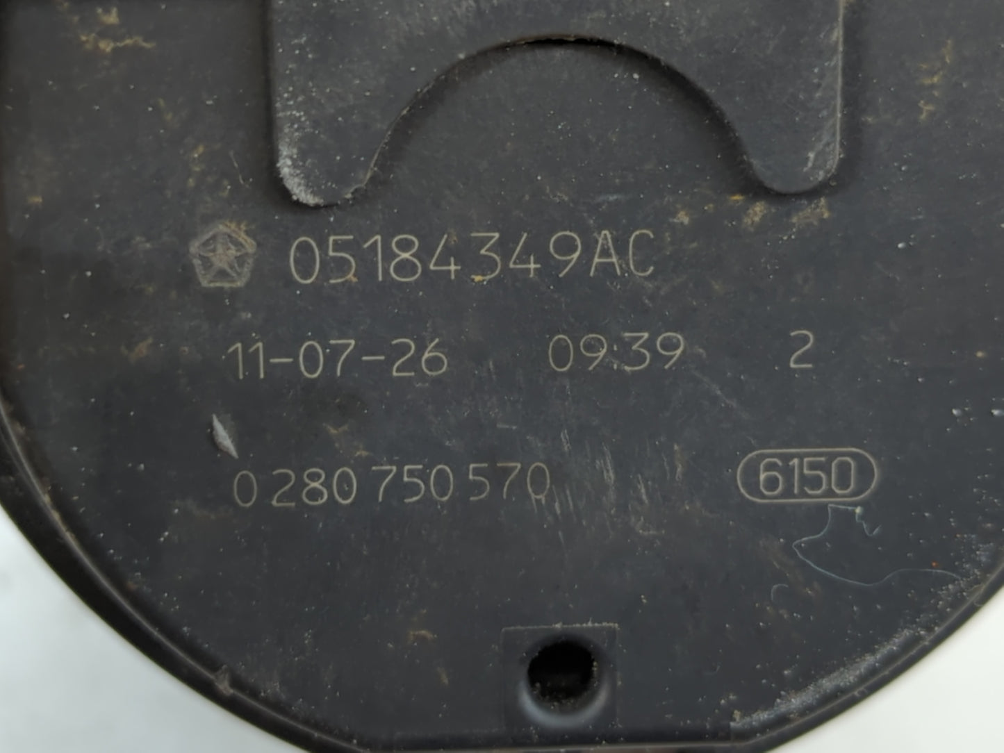 2011-2016 Chrysler Town & Country Throttle Body P/N:0 280 750 570 05184349AC Fits OEM Used Auto Parts - Oemusedautoparts1.co