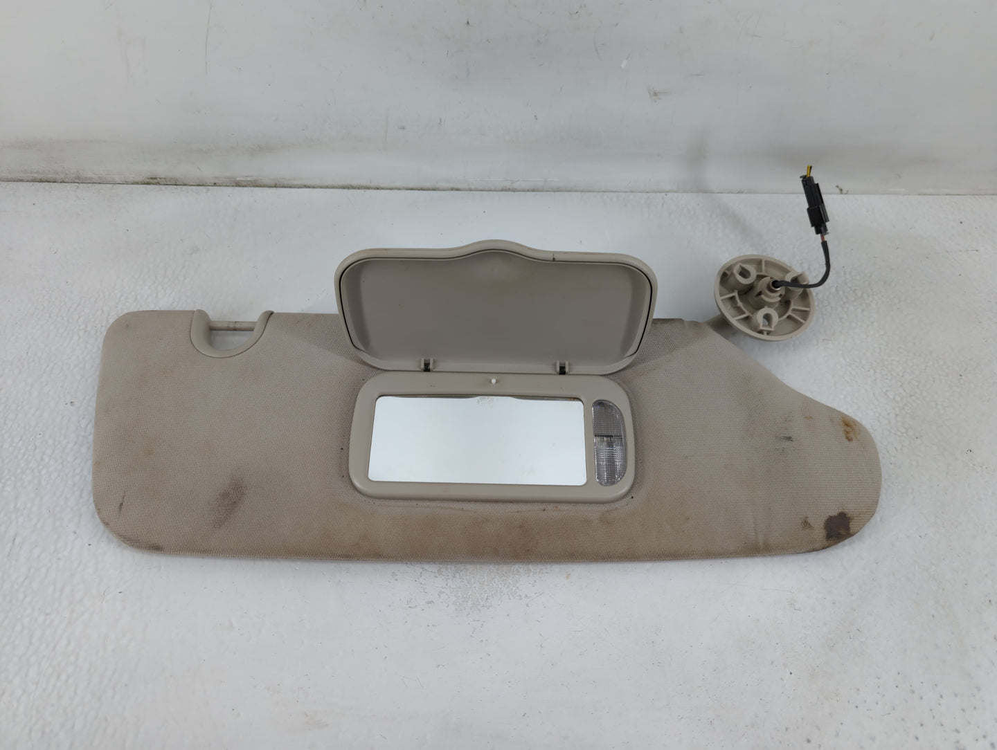 2011-2016 Chrysler Town & Country Sun Visor Shade Replacement Passenger Right Mirror Fits OEM Used Auto Parts - Oemusedautop