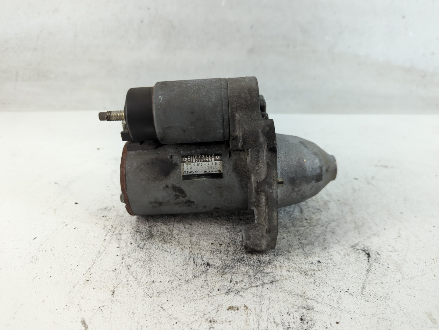 2011-2016 Chrysler Town & Country Car Starter Motor Solenoid OEM P/N:428000-7200 Fits OEM Used Auto Parts - Oemusedautoparts
