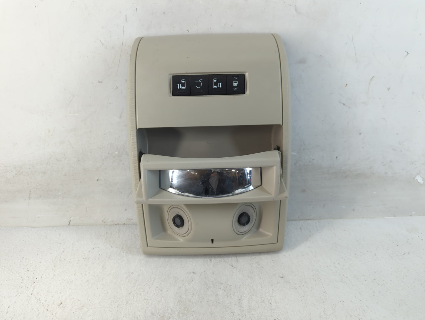 2012 Chrysler Town & Country Overhead Roof Console - Oemusedautoparts1.com