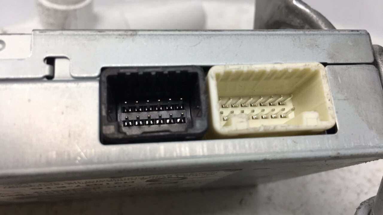 Ct200h Lexus Chassis Control Module Ccm Bcm Body Control 861a0-76030 - Oemusedautoparts1.com