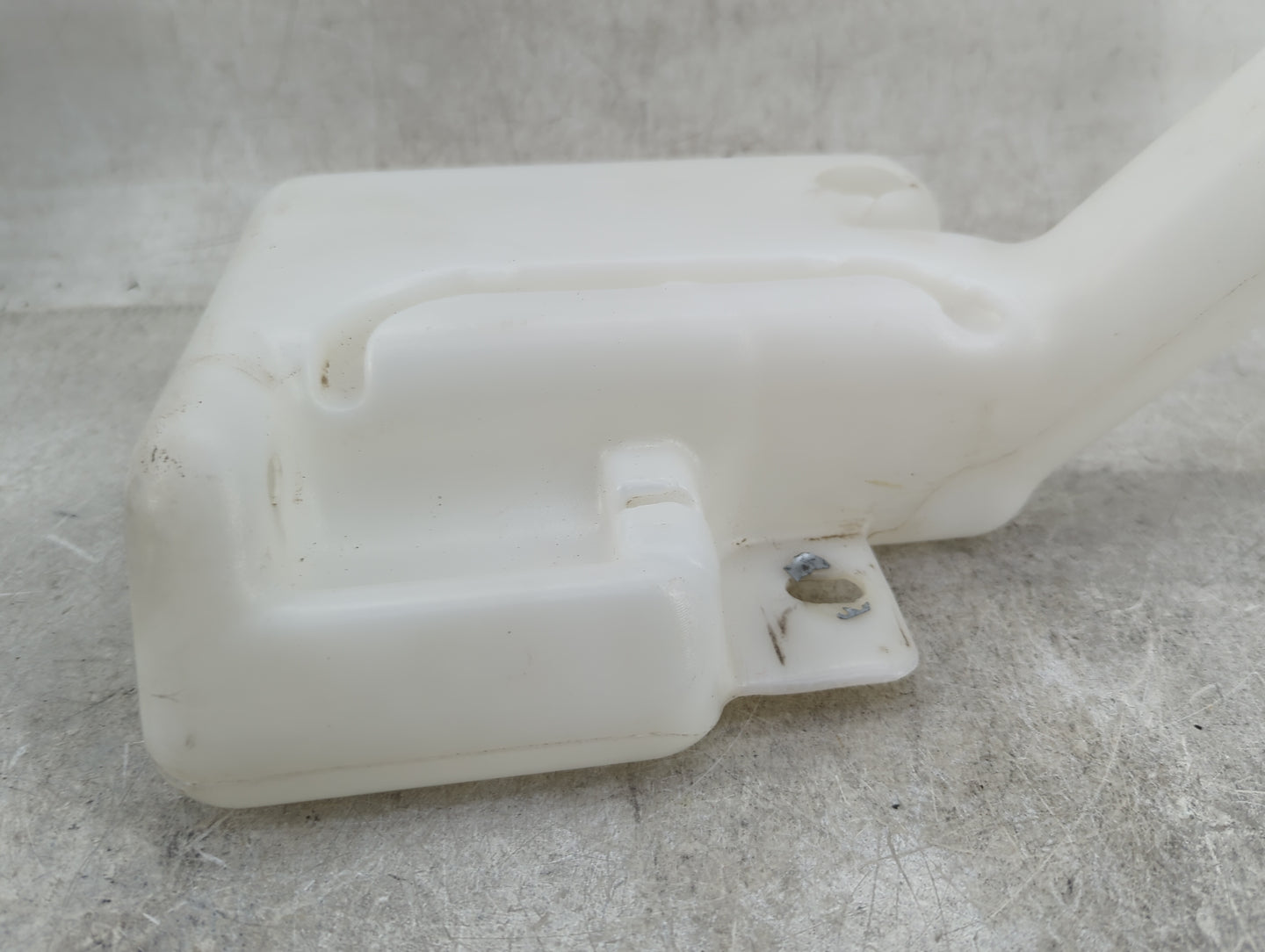 Dodge 200 Windshield Washer Fluid Reservoir Bottle Oem - Oemusedautoparts1.com