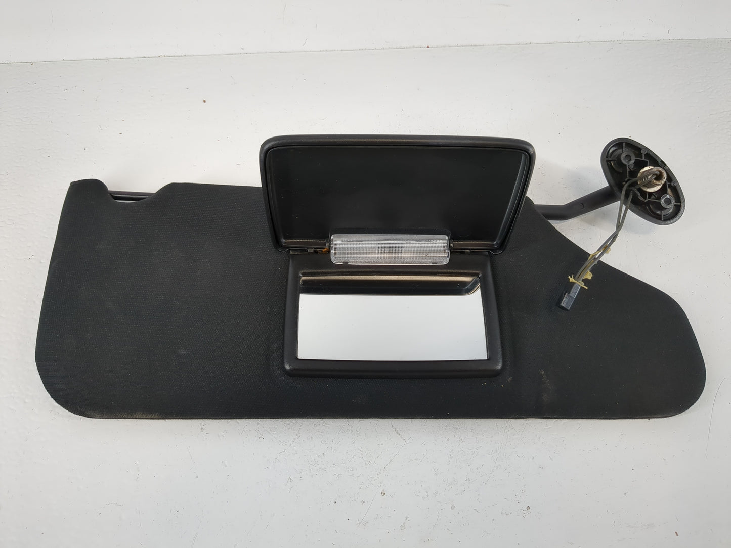 2011-2014 Dodge Avenger Sun Visor Shade Replacement Passenger Right Mirror Fits Fits 2011 2012 2013 2014 OEM Used Auto Parts